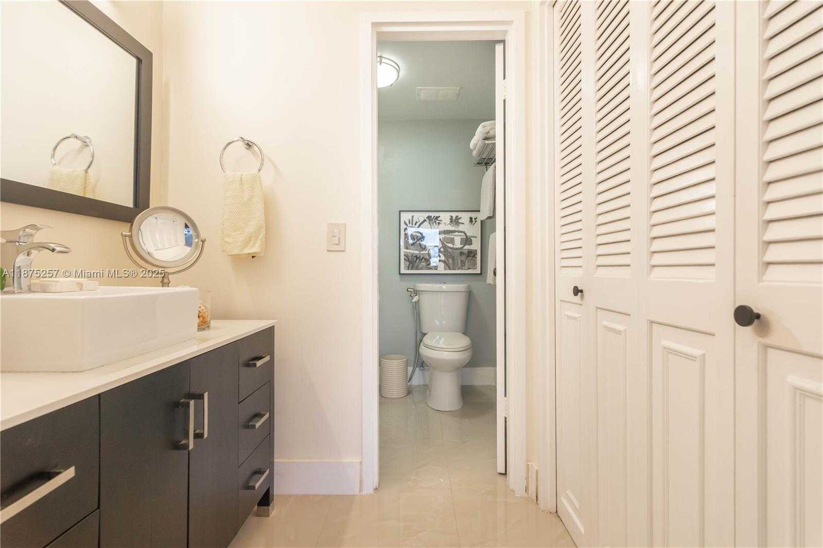 Small Image of 9381 EAST BAY HARBOR DR #501S, Bay Harbor Islands Number 11