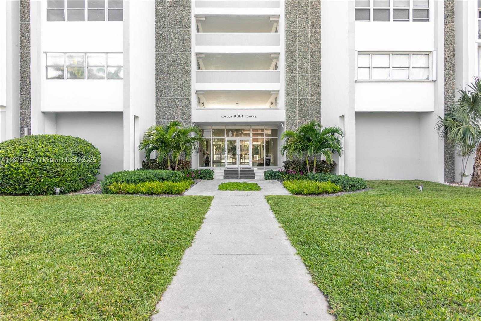 Small Image of 9381 EAST BAY HARBOR DR #501S, Bay Harbor Islands Number 2