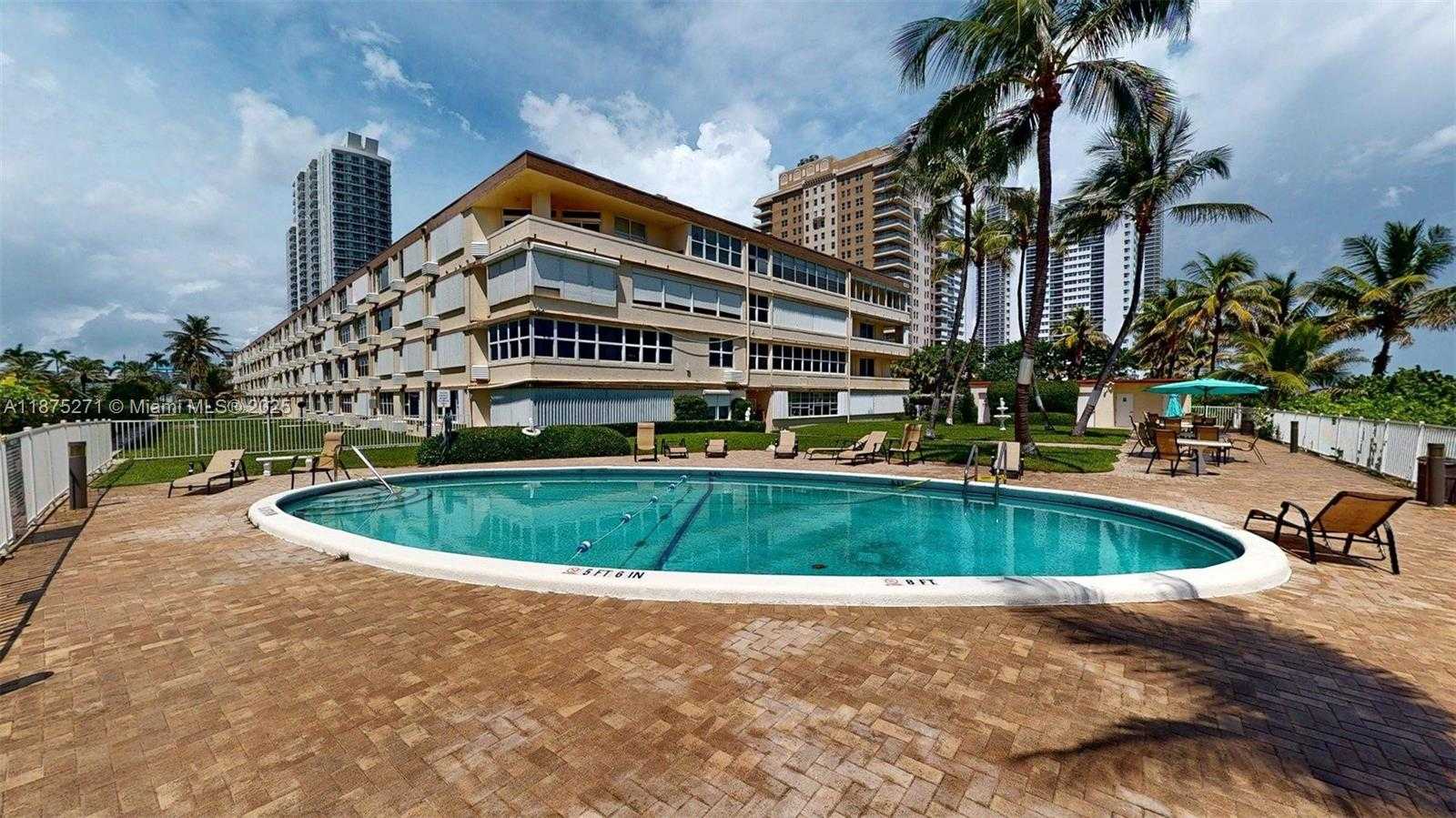 Small Image of 1936 SOUTH OCEAN DR #11D, Hallandale Beach Number 23