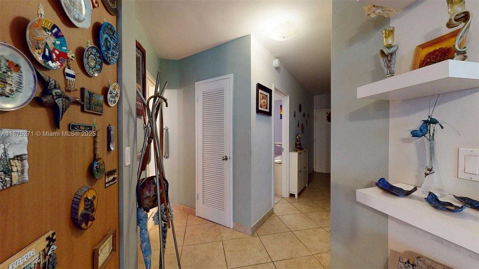 Small Image of 1936 SOUTH OCEAN DR #11D, Hallandale Beach Number 3