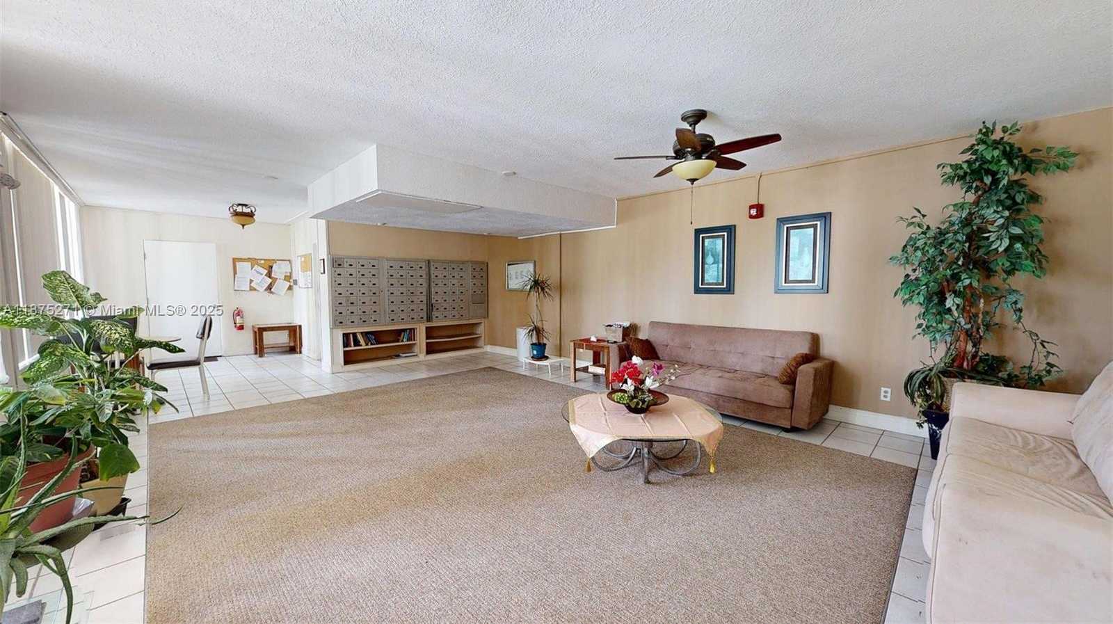 Small Image of 1936 SOUTH OCEAN DR #11D, Hallandale Beach Number 36