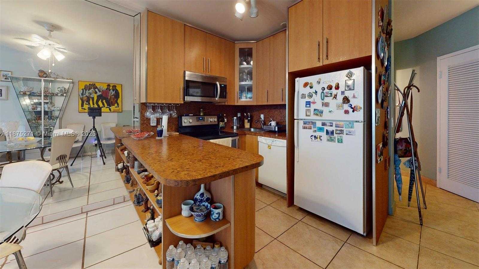 Small Image of 1936 SOUTH OCEAN DR #11D, Hallandale Beach Number 42