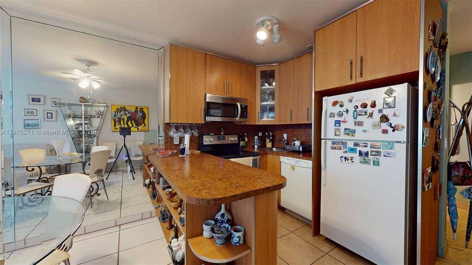 Small Image of 1936 SOUTH OCEAN DR #11D, Hallandale Beach Number 7