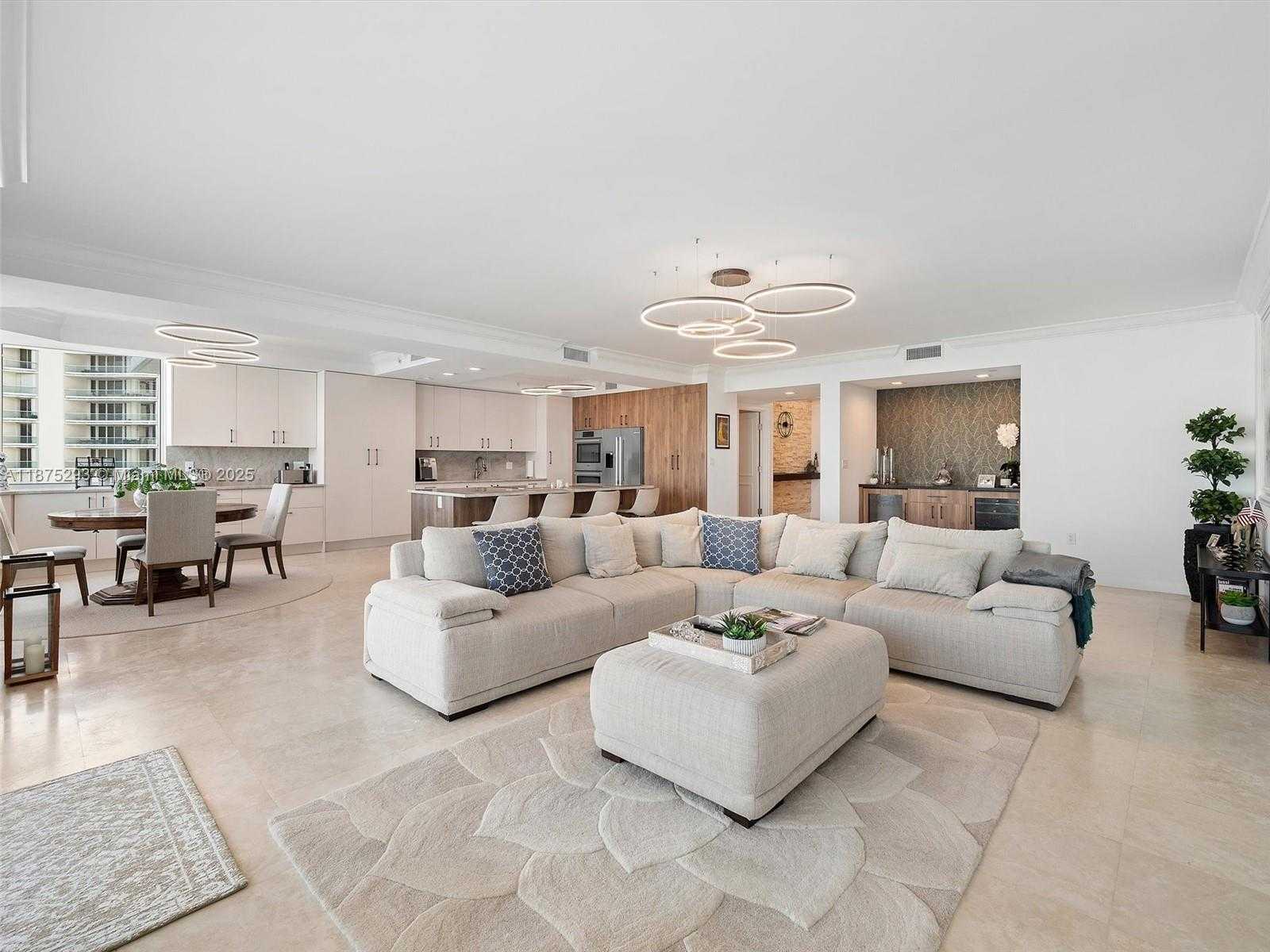 Small Image of 3201 NORTH EAST 183RD ST #2608, Aventura Number 4