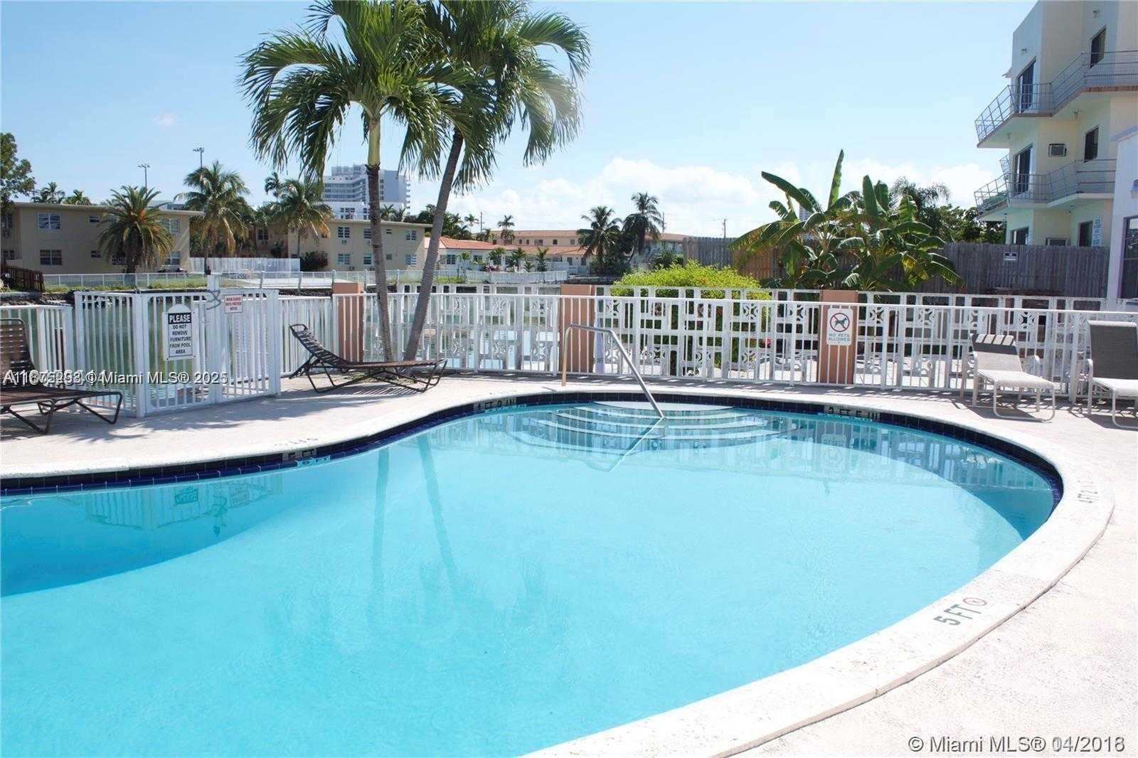Small Image of 1185 MARSEILLE DR #307, Miami Beach Number 11