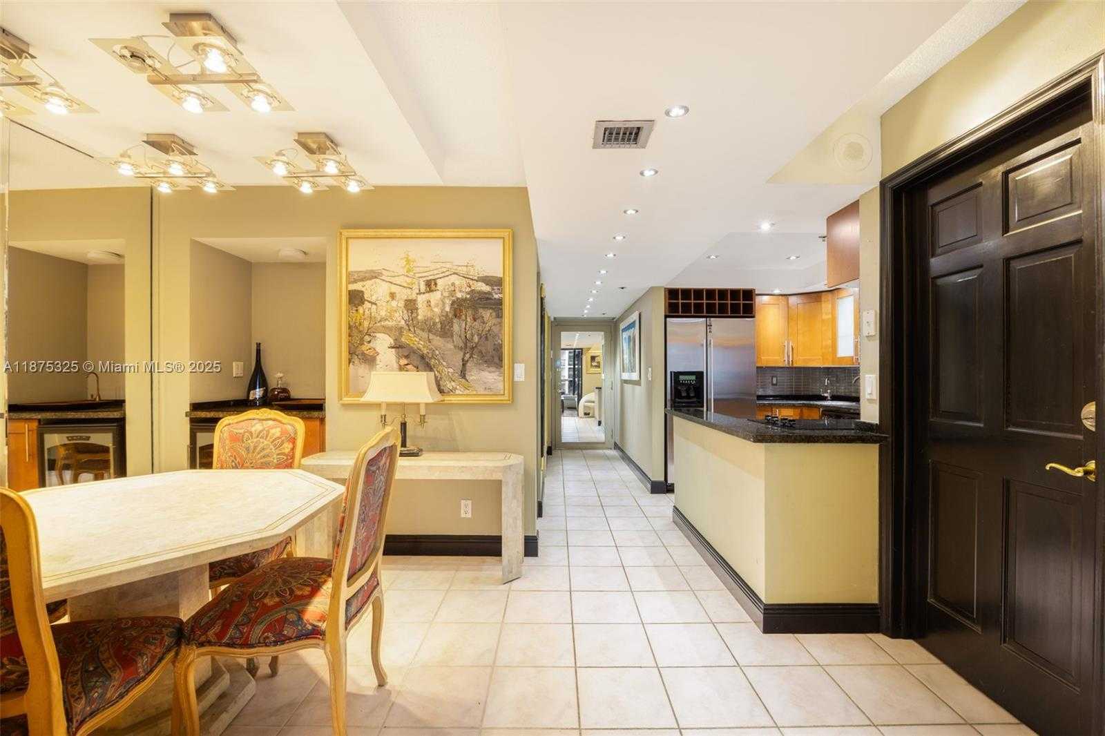 Small Image of 1717 NORTH BAYSHORE DR #A-3042, Miami Number 7