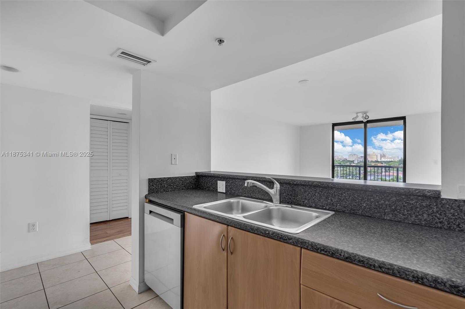 Small Image of 1690 SOUTH WEST 27TH AVE #608, Miami Number 12
