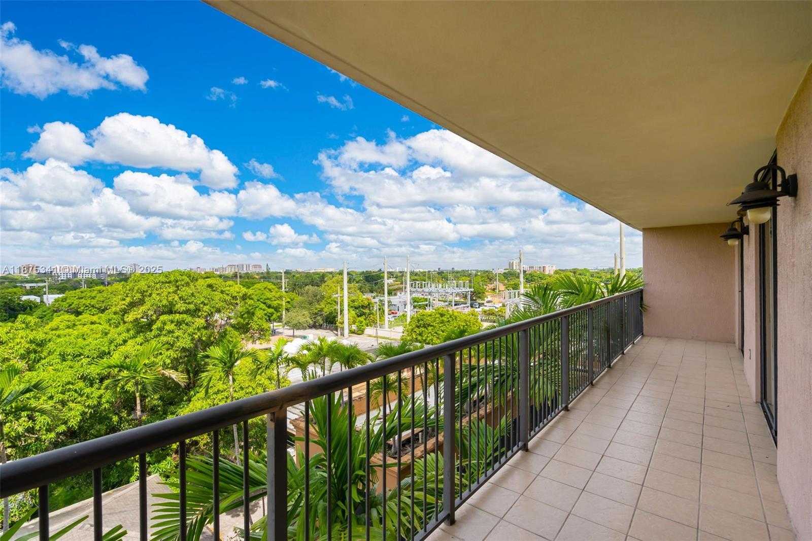 Small Image of 1690 SOUTH WEST 27TH AVE #608, Miami Number 23