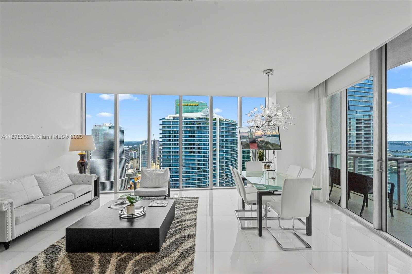 Small Image of 485 BRICKELL AVENUE #4902, Miami Number 11