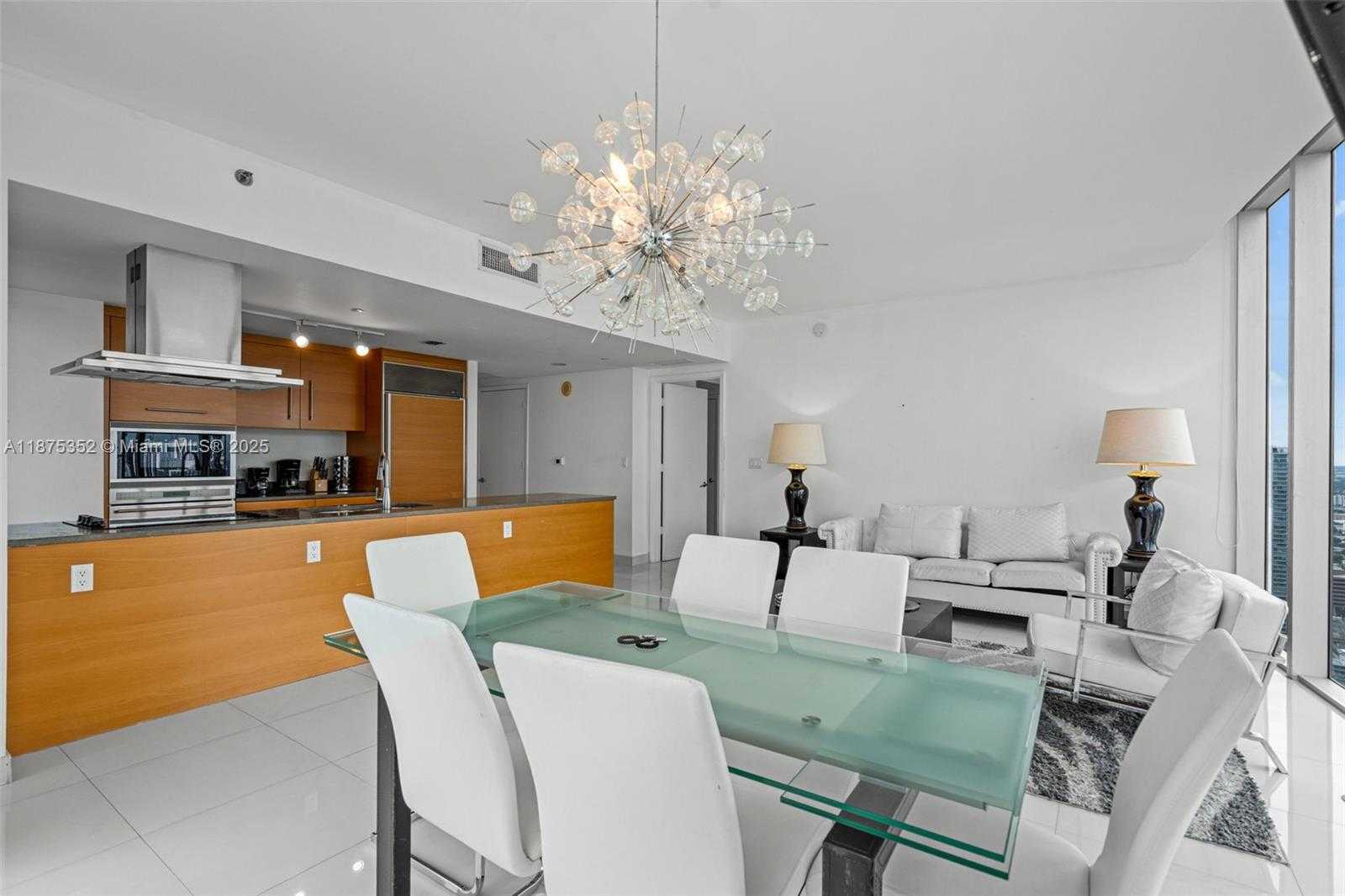 Small Image of 485 BRICKELL AVENUE #4902, Miami Number 12