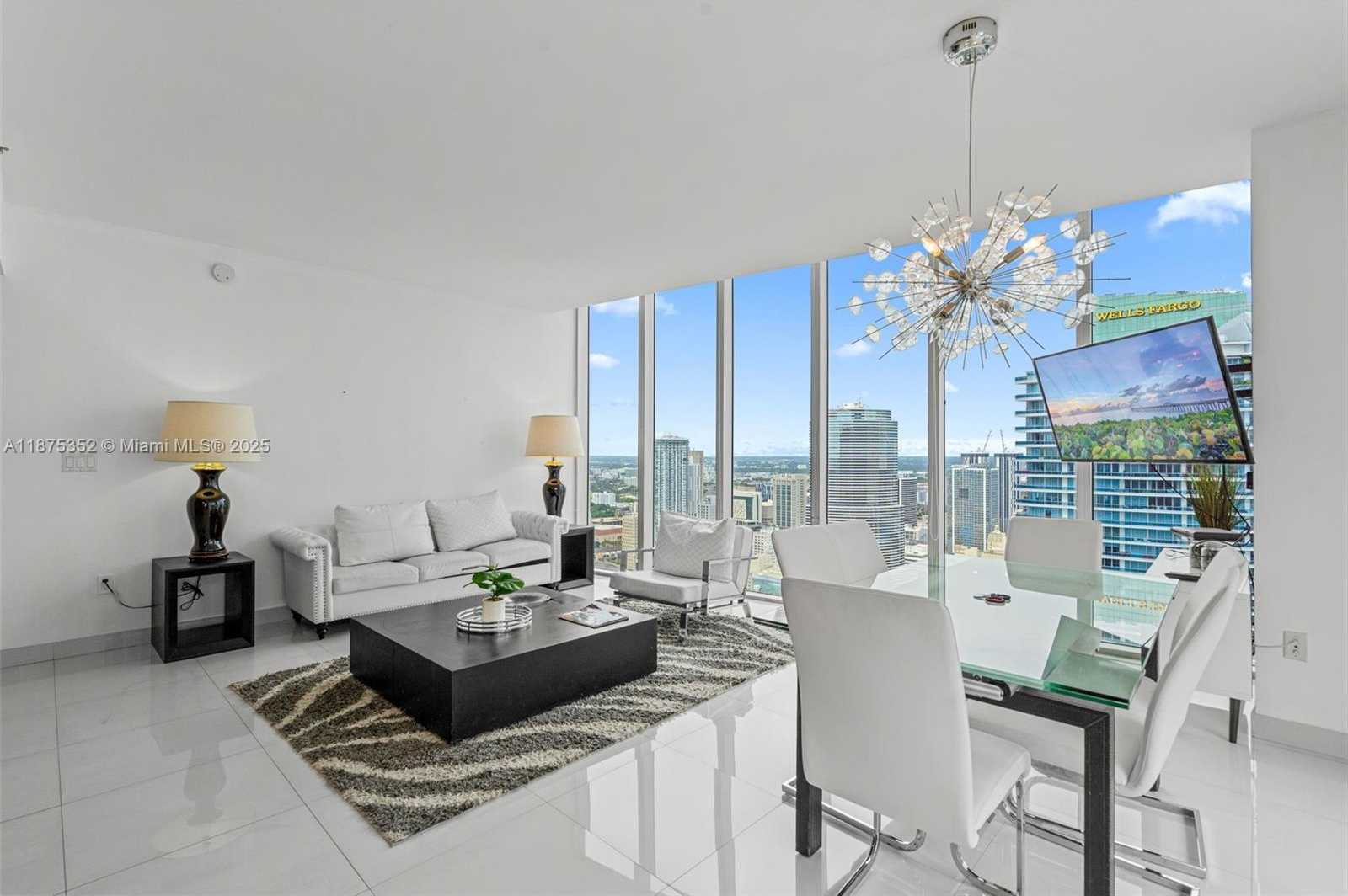 Small Image of 485 BRICKELL AVENUE #4902, Miami Number 14