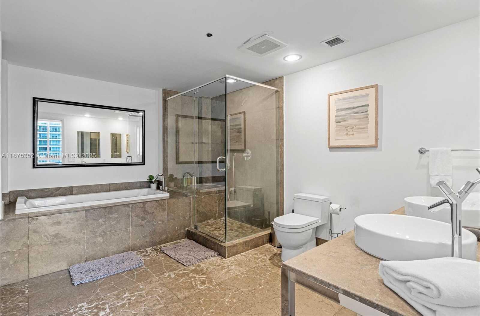 Small Image of 485 BRICKELL AVENUE #4902, Miami Number 18