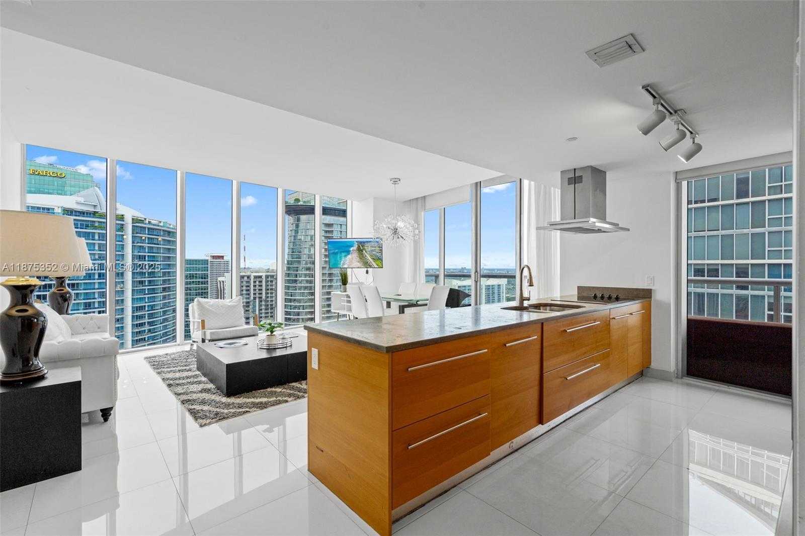 Small Image of 485 BRICKELL AVENUE #4902, Miami Number 4
