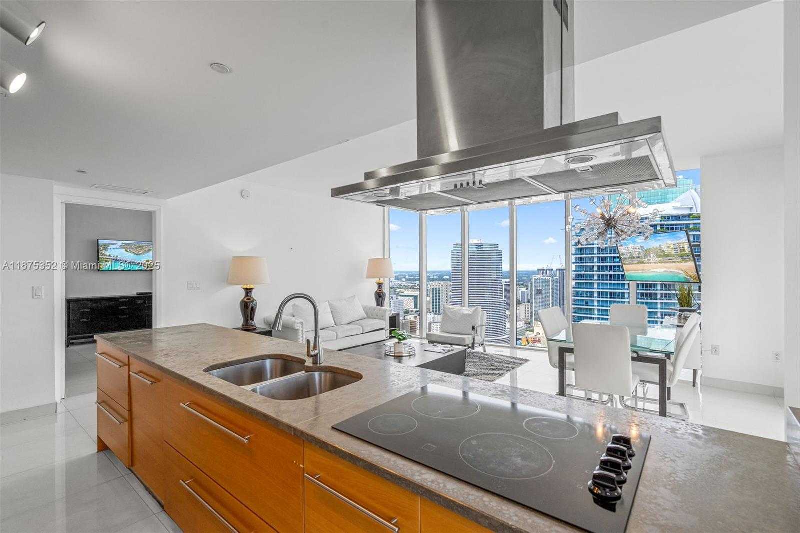 Small Image of 485 BRICKELL AVENUE #4902, Miami Number 9