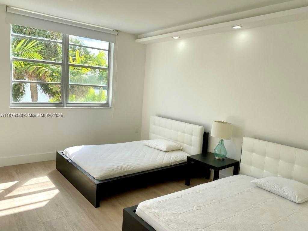 Small Image of 500 BAYVIEW DR #230, Sunny Isles Beach Number 19