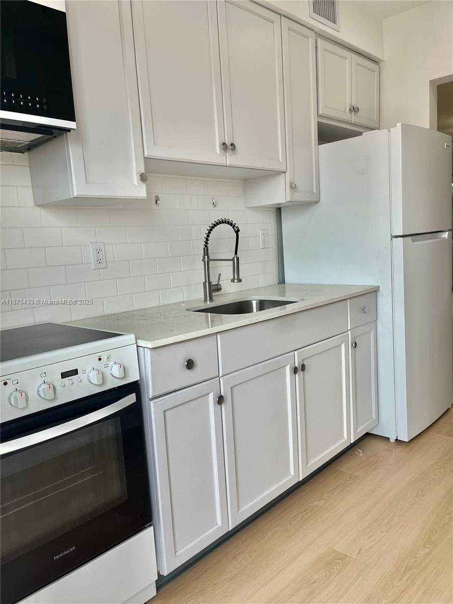 Small Image of 3401 SOUTH WEST 11 ST #3 (aka 1B), Miami Number 7
