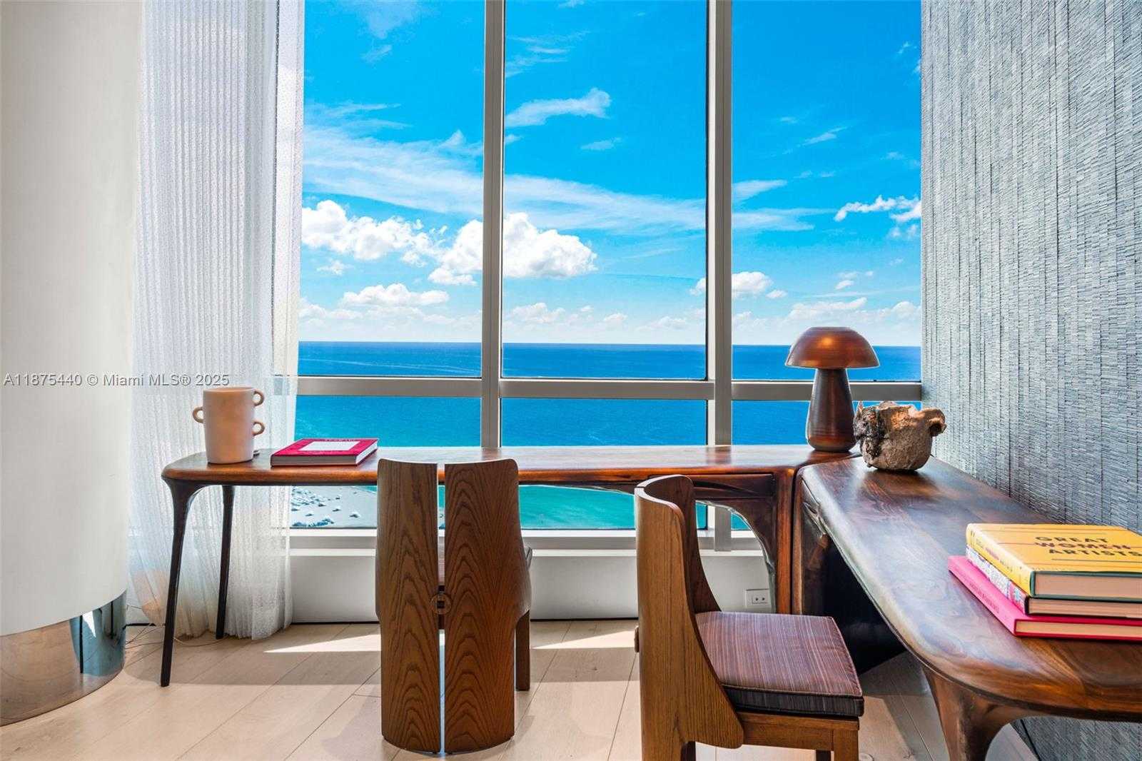Small Image of 100 SOUTH POINTE DR #2608/2609, Miami Beach Number 10
