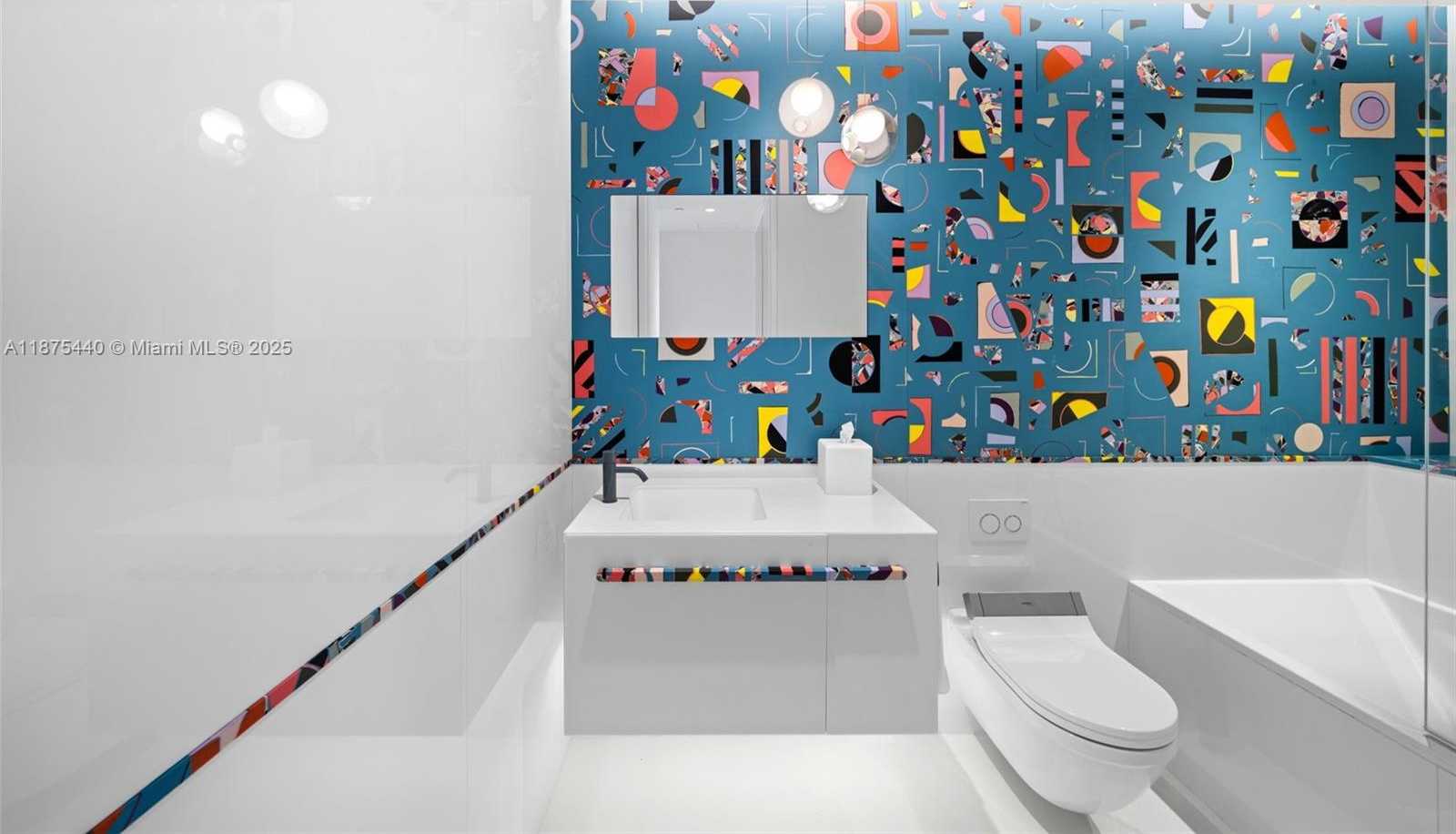 Small Image of 100 SOUTH POINTE DR #2608/2609, Miami Beach Number 11