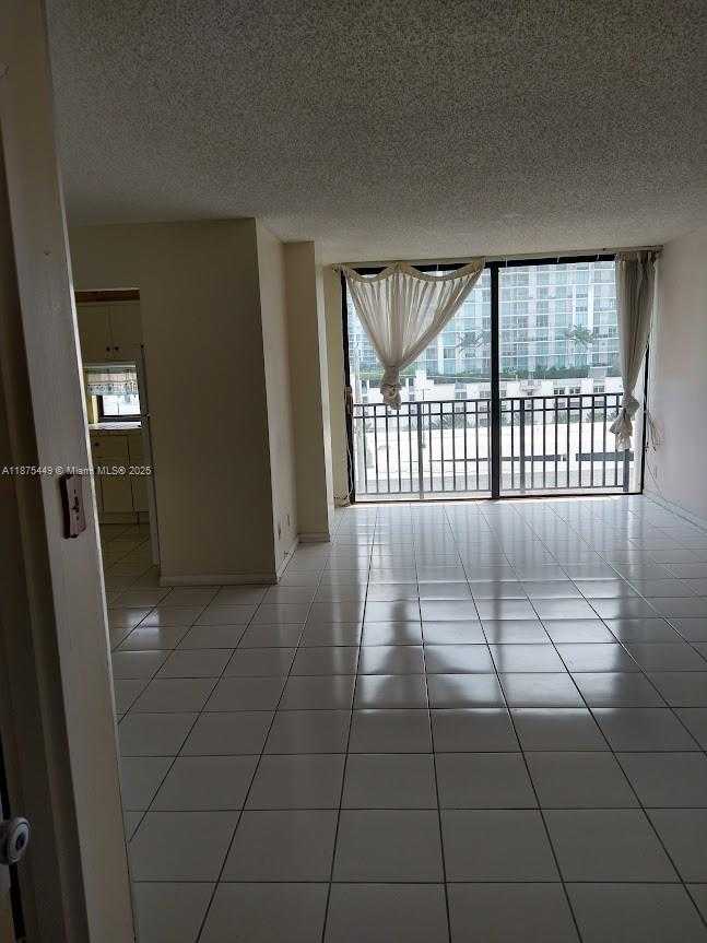 Small Image of 16909 SOUTH BAY RD #918, Sunny Isles Beach Number 6
