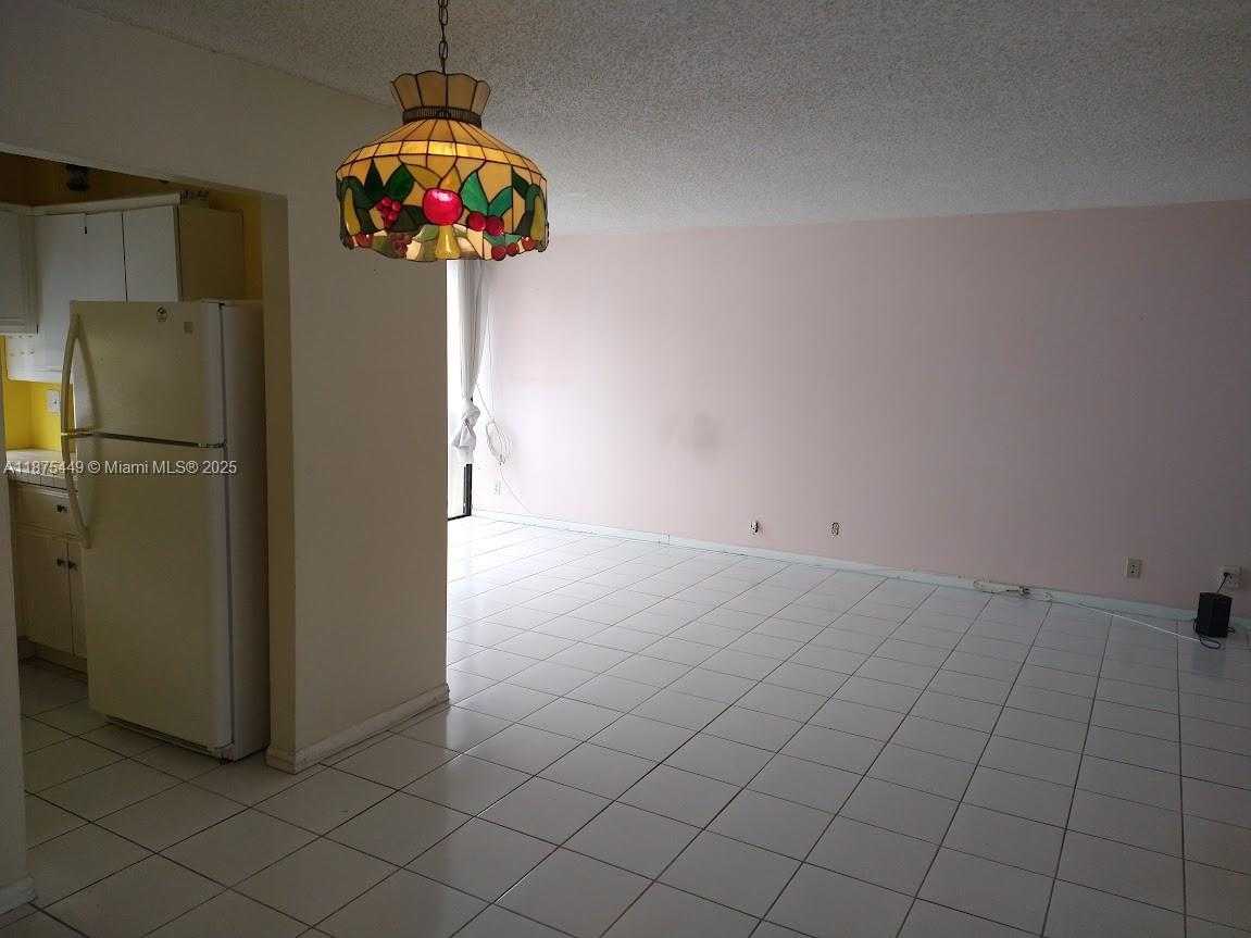 Small Image of 16909 SOUTH BAY RD #918, Sunny Isles Beach Number 7