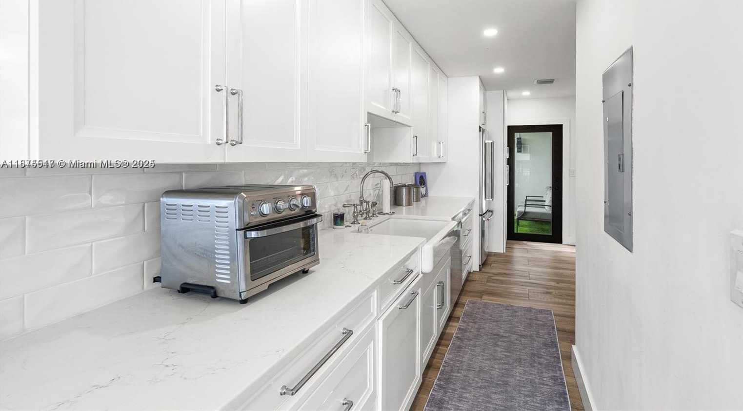 Small Image of 3100 NORTH EAST 48TH ST #312, Fort Lauderdale Number 11