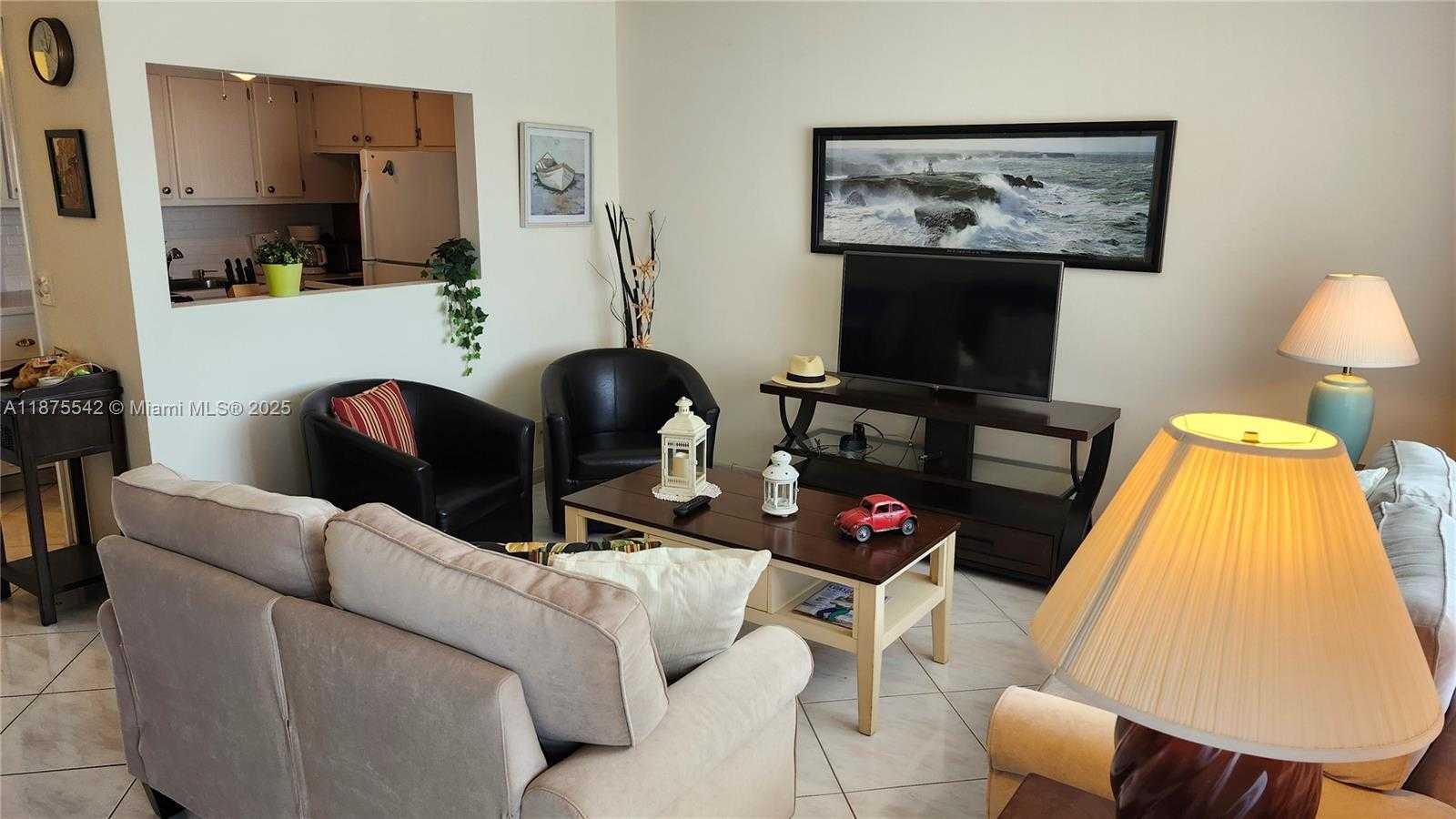 Small Image of 3018 HARWOOD C #3018, Deerfield Beach Number 5