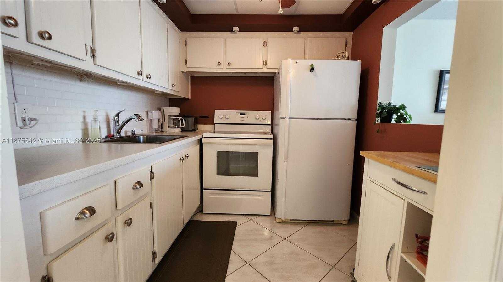 Small Image of 3018 HARWOOD C #3018, Deerfield Beach Number 8