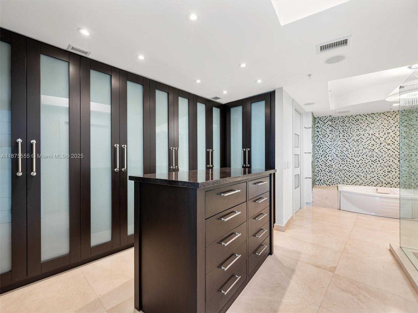 Small Image of 18201 COLLINS AVE #1209, Sunny Isles Beach Number 18