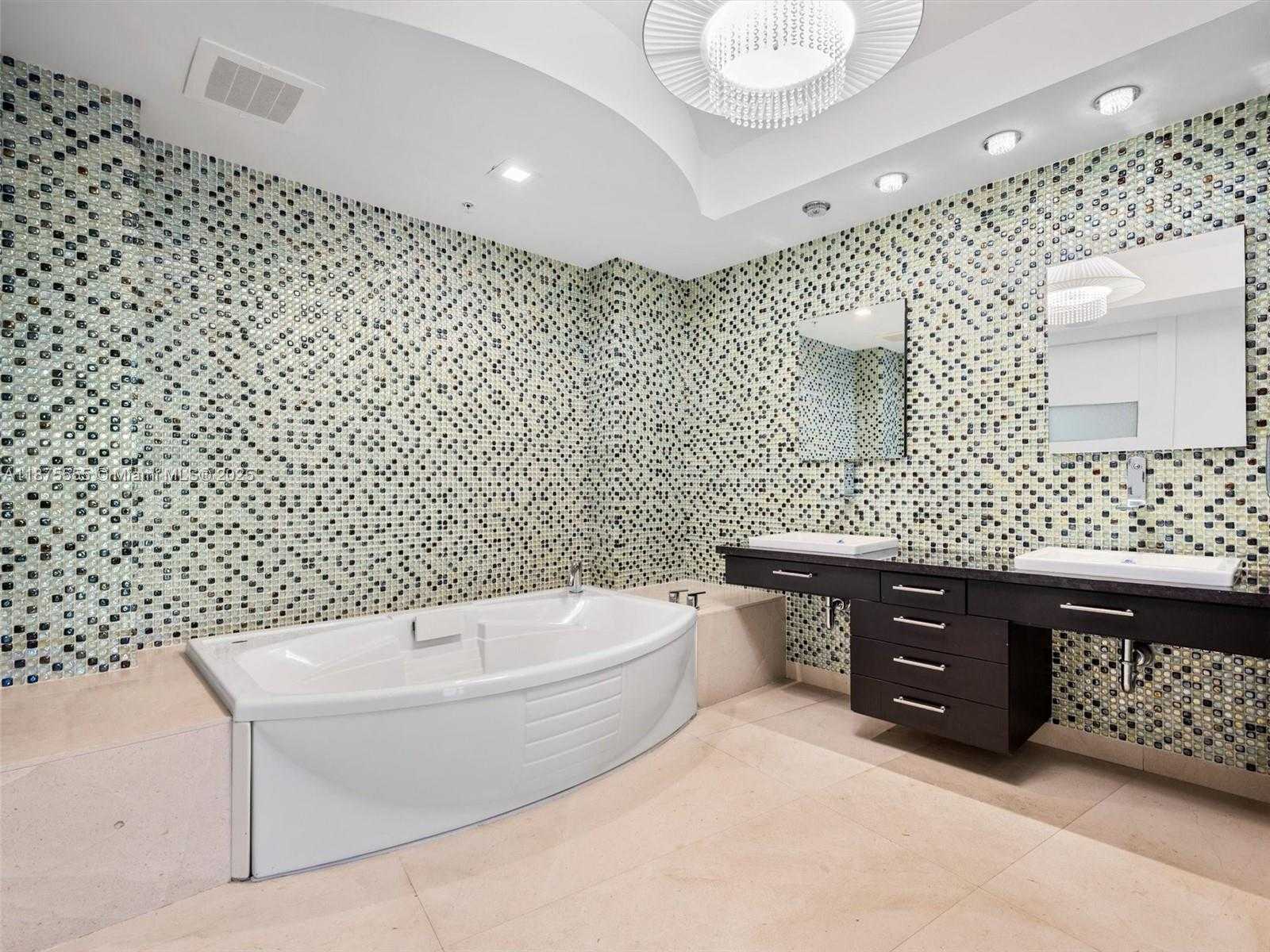 Small Image of 18201 COLLINS AVE #1209, Sunny Isles Beach Number 19