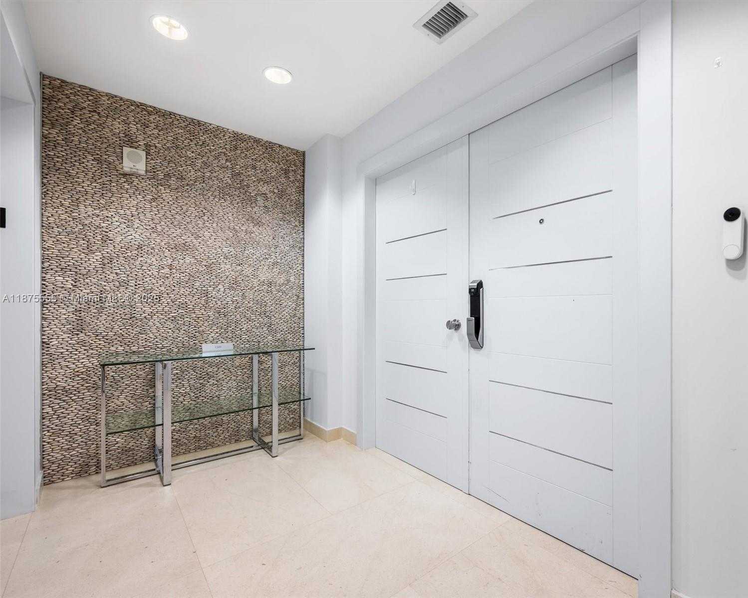 Small Image of 18201 COLLINS AVE #1209, Sunny Isles Beach Number 2