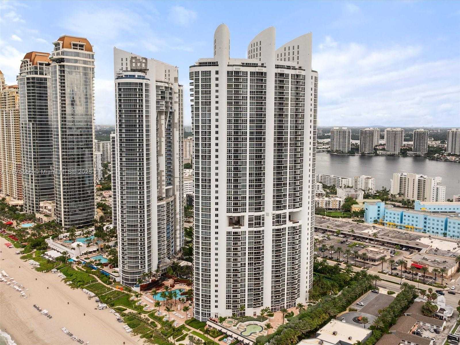 Small Image of 18201 COLLINS AVE #1209, Sunny Isles Beach Number 32