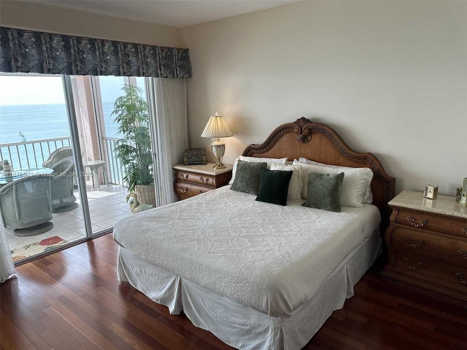 Small Image of 257 BAREFOOT BEACH BLVD #502, Other City - In The State Of Florida Number 22