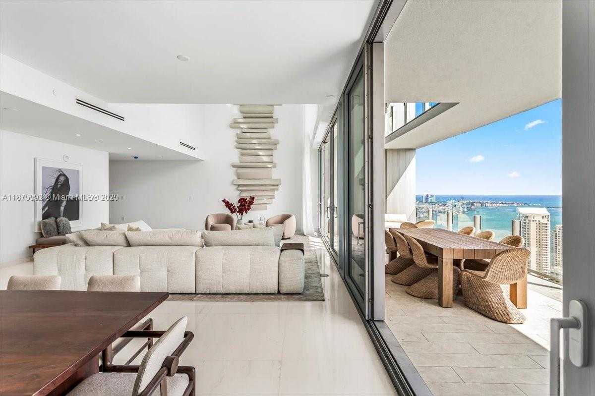 Small Image of 300 BISCAYNE BLVD WAY #5002 Duplex, Miami Number 11
