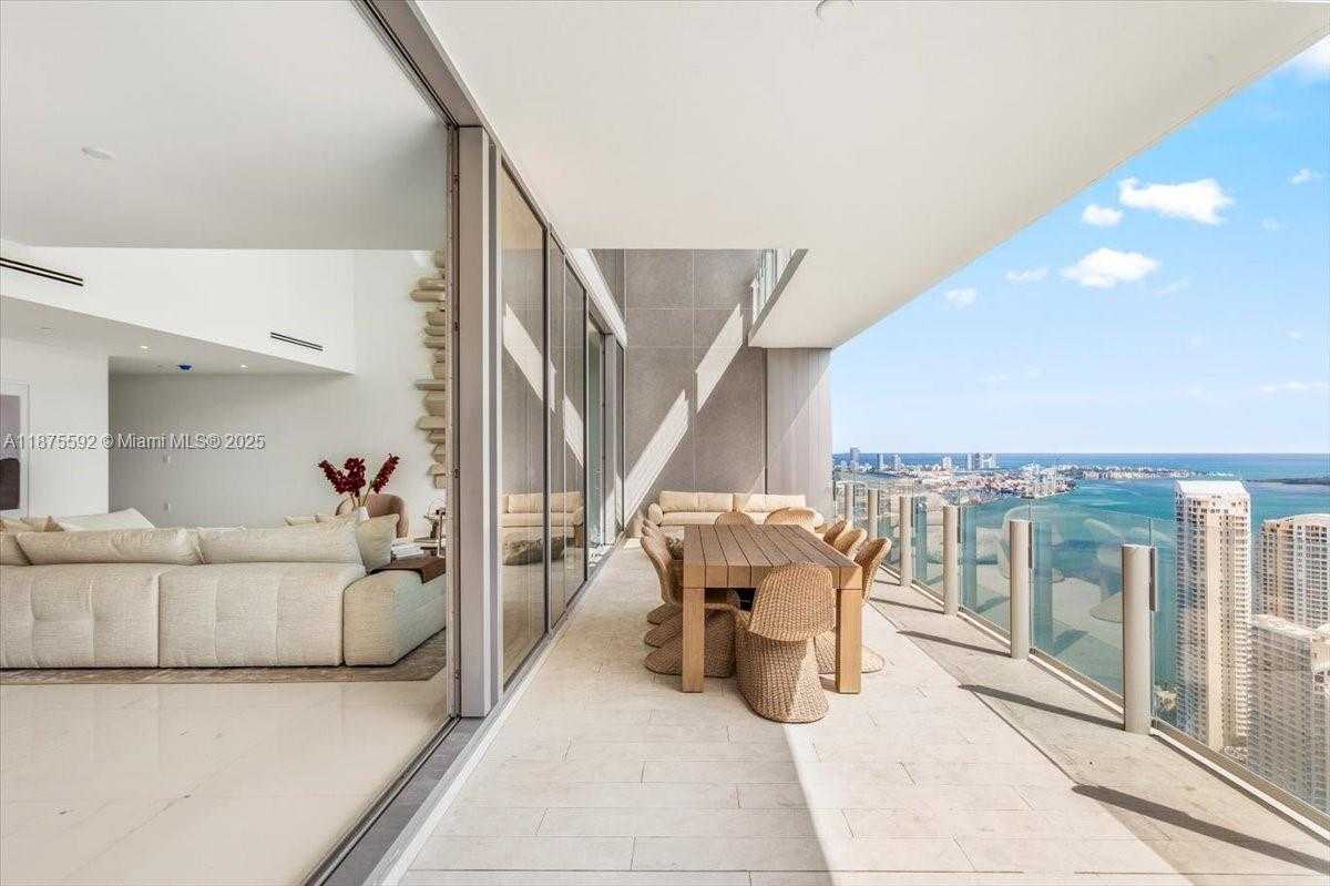 Small Image of 300 BISCAYNE BLVD WAY #5002 Duplex, Miami Number 12