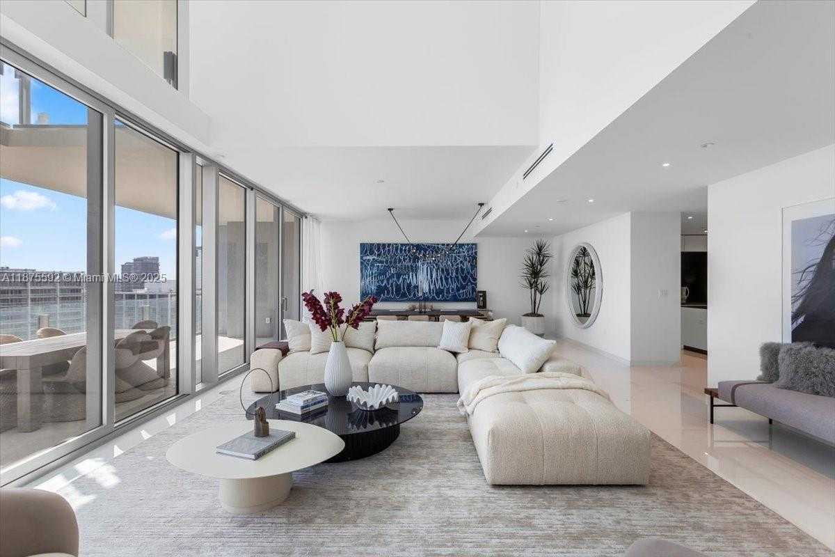 Small Image of 300 BISCAYNE BLVD WAY #5002 Duplex, Miami Number 13
