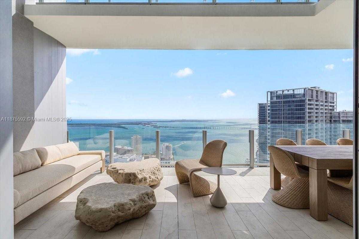 Small Image of 300 BISCAYNE BLVD WAY #5002 Duplex, Miami Number 17