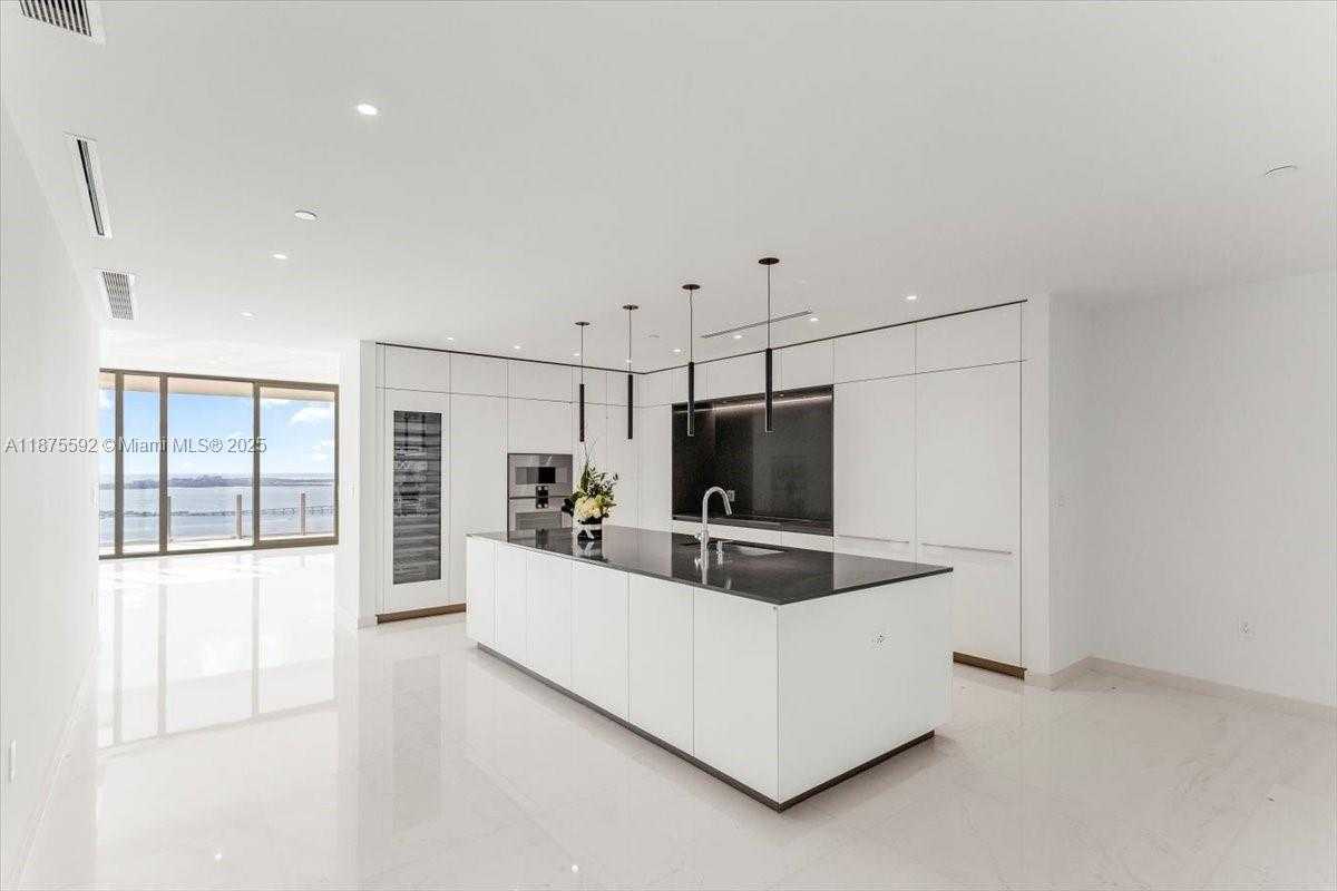 Small Image of 300 BISCAYNE BLVD WAY #5002 Duplex, Miami Number 20