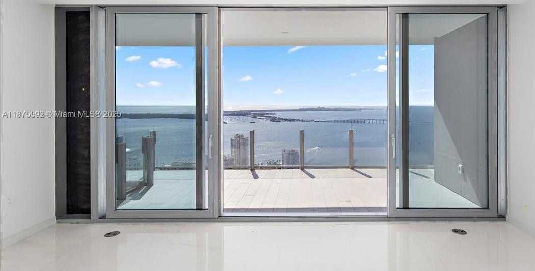 Small Image of 300 BISCAYNE BLVD WAY #5002 Duplex, Miami Number 35