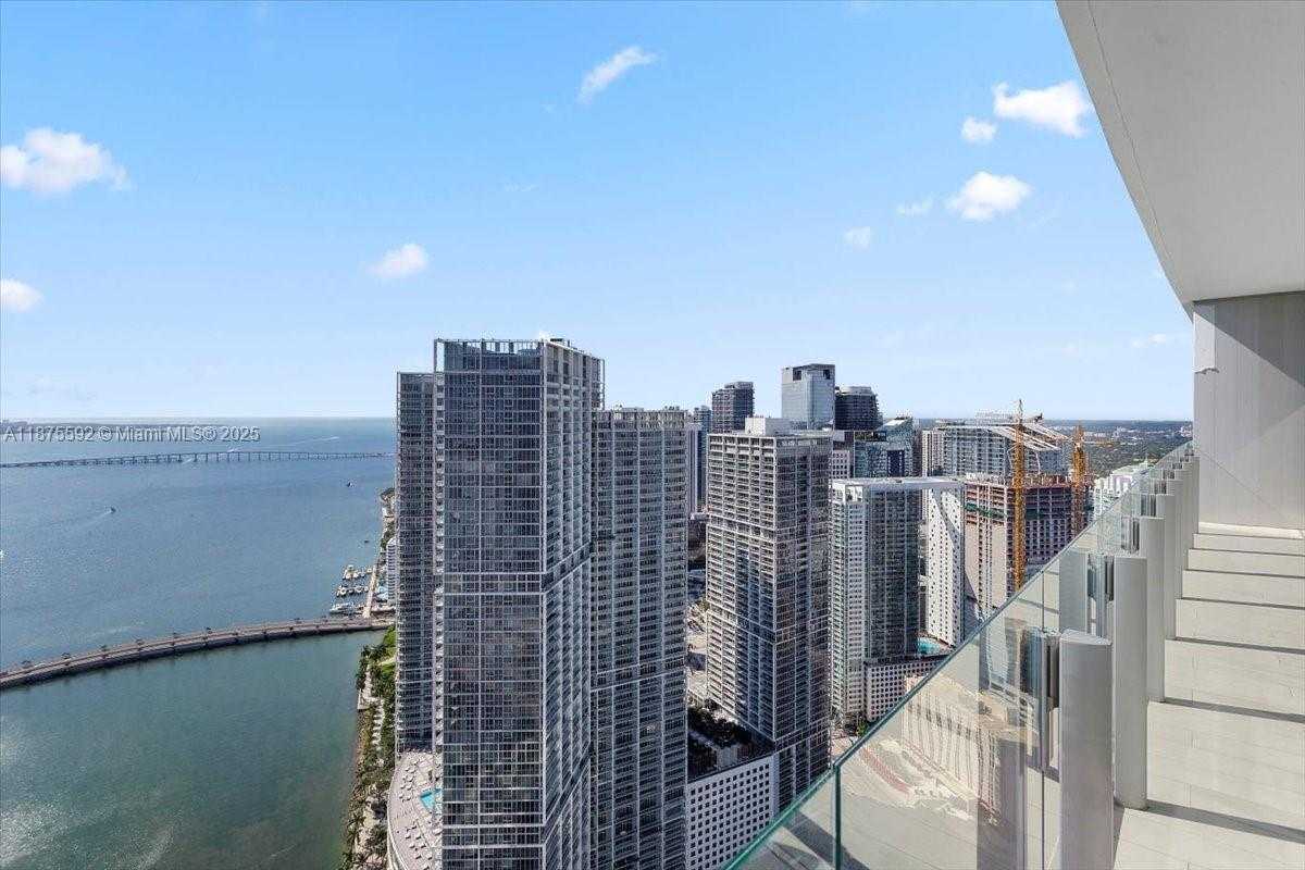 Small Image of 300 BISCAYNE BLVD WAY #5002 Duplex, Miami Number 36