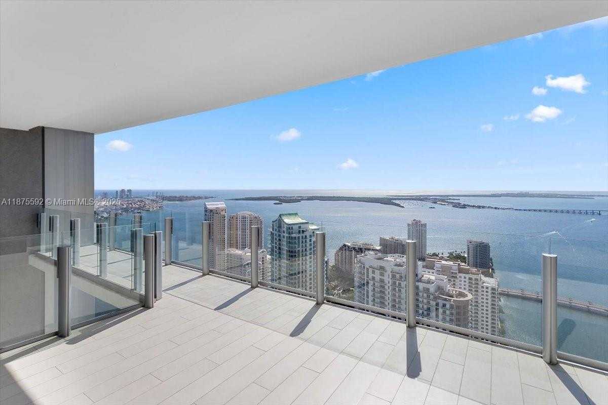 Small Image of 300 BISCAYNE BLVD WAY #5002 Duplex, Miami Number 5