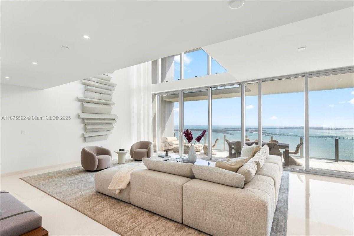 Small Image of 300 BISCAYNE BLVD WAY #5002 Duplex, Miami Number 8
