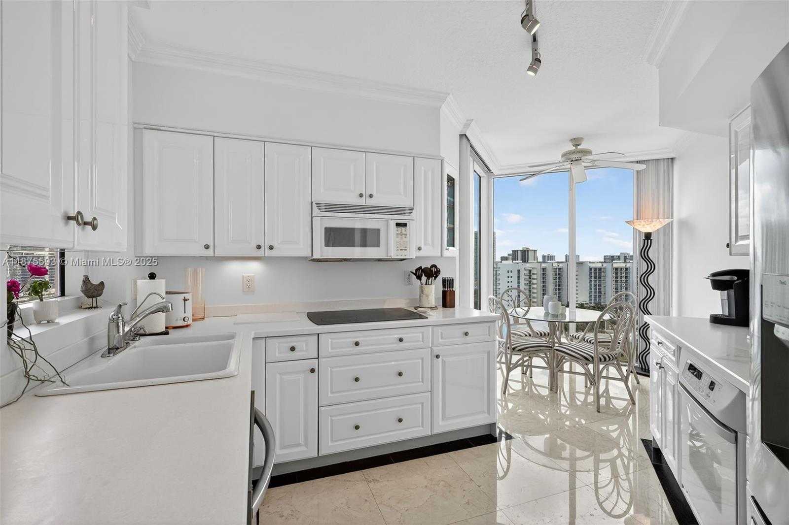 Small Image of 3370 HIDDEN BAY DR #1808, Aventura Number 19