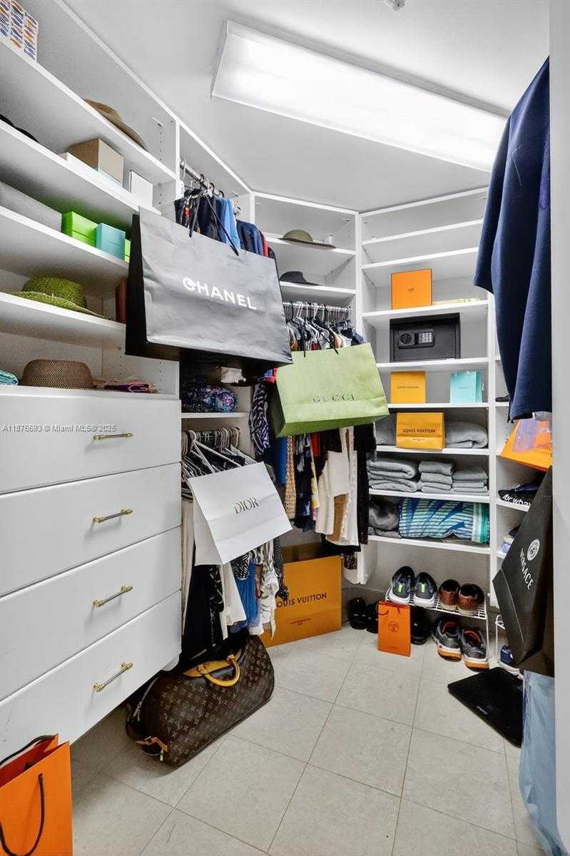 Small Image of 3370 HIDDEN BAY DR #1808, Aventura Number 32