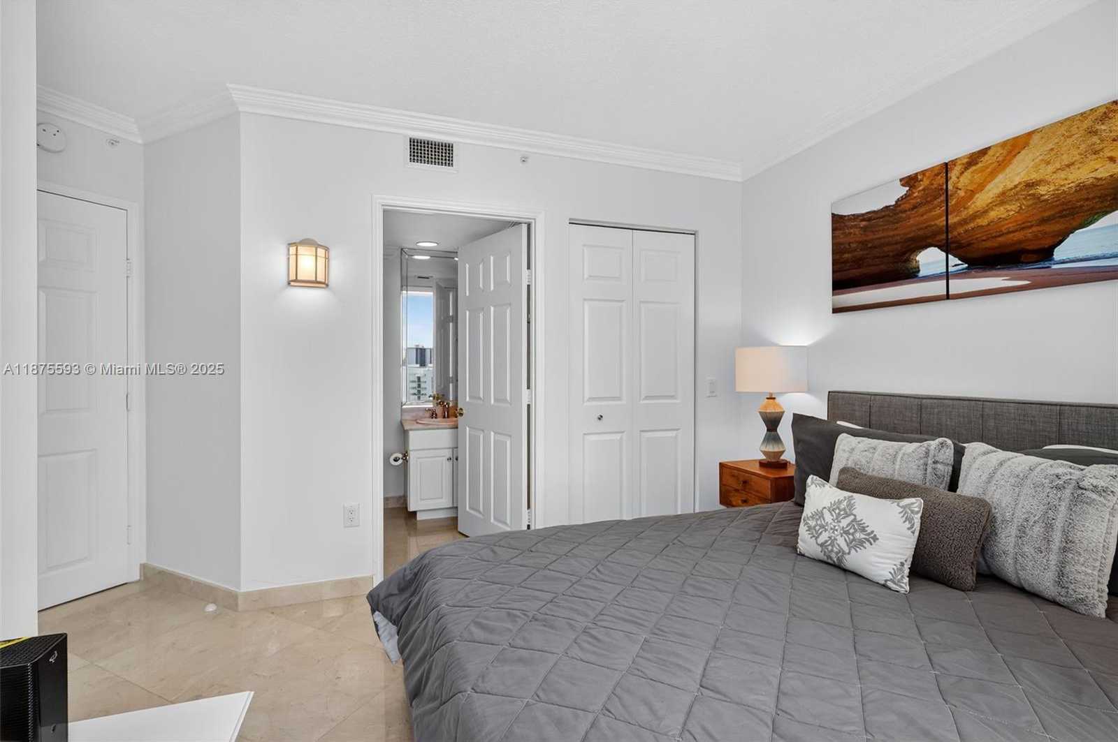 Small Image of 3370 HIDDEN BAY DR #1808, Aventura Number 37