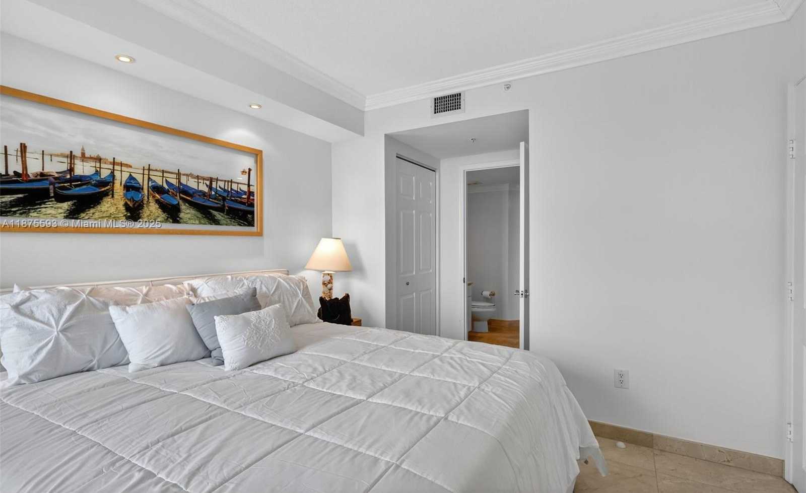 Small Image of 3370 HIDDEN BAY DR #1808, Aventura Number 45