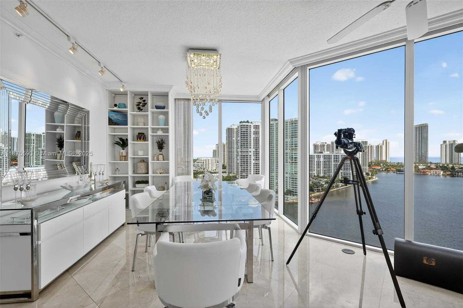 Small Image of 3370 HIDDEN BAY DR #1808, Aventura Number 5