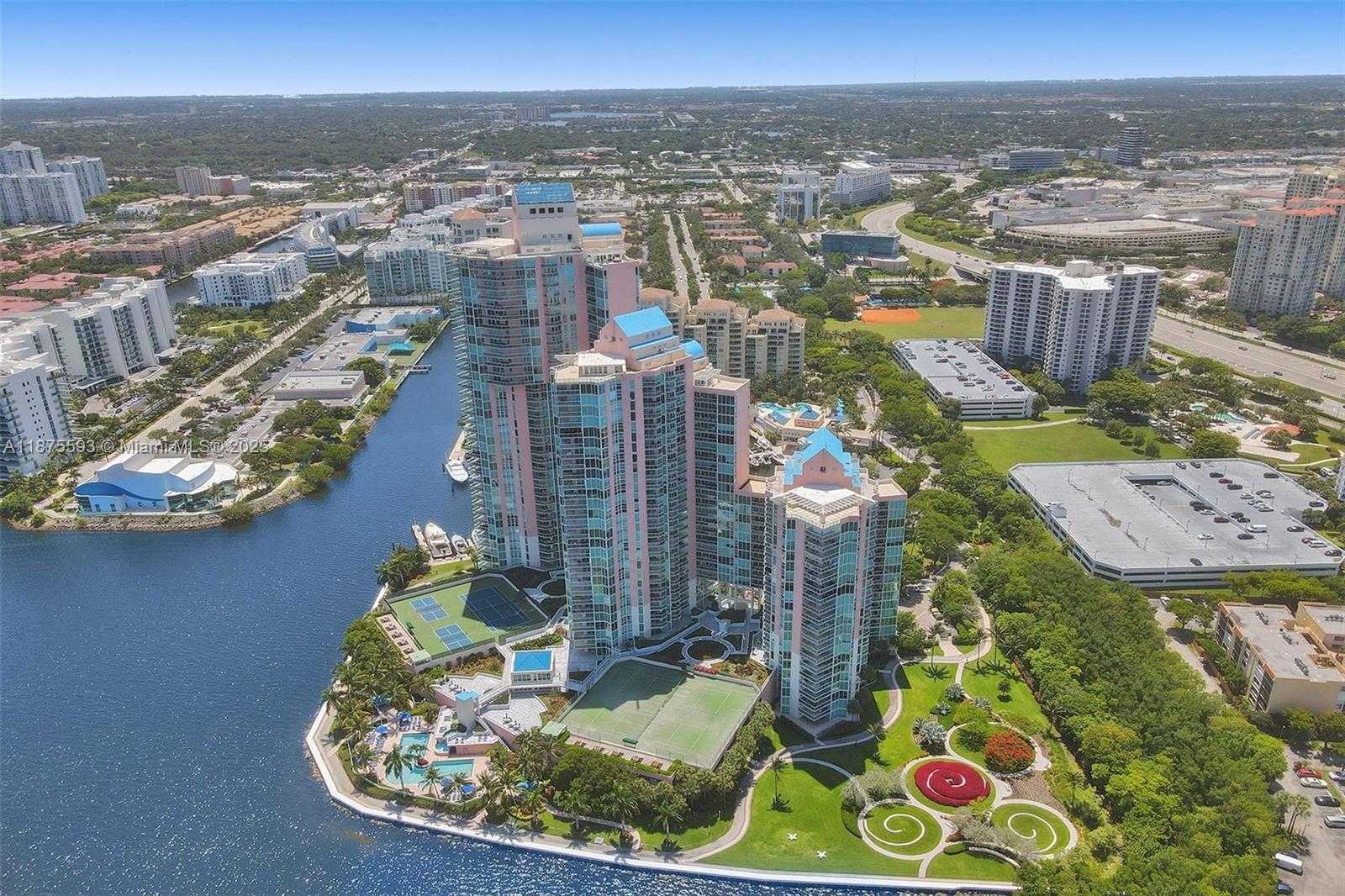 Small Image of 3370 HIDDEN BAY DR #1808, Aventura Number 65