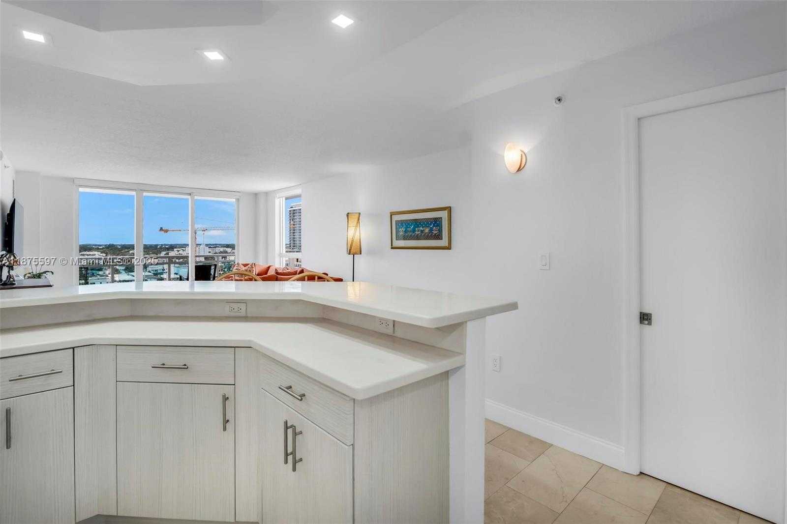 Small Image of 6917 COLLINS AVE #1420, Miami Beach Number 13