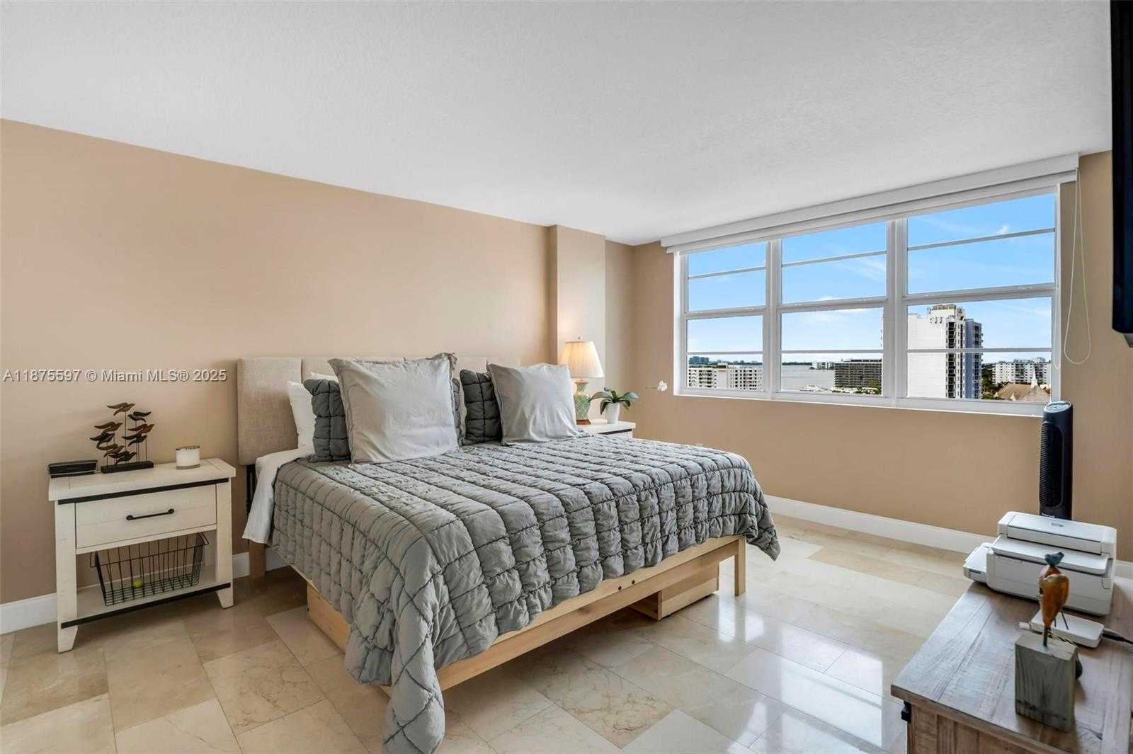 Small Image of 6917 COLLINS AVE #1420, Miami Beach Number 22