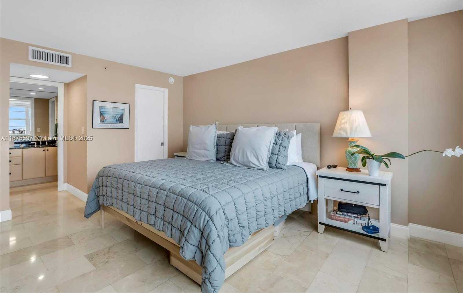 Small Image of 6917 COLLINS AVE #1420, Miami Beach Number 24